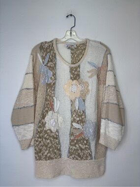 JS Fashion Floral Appliqué Crewneck Sweater - Soft Cream & Beige